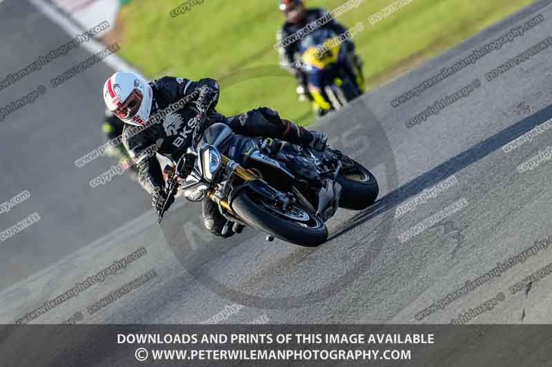 donington no limits trackday;donington park photographs;donington trackday photographs;no limits trackdays;peter wileman photography;trackday digital images;trackday photos